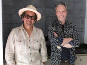 En "Pequeños Romances" Bacilos regresa a los años 90