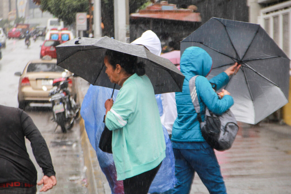 Este lunes continúan las lluvias en gran parte del país
