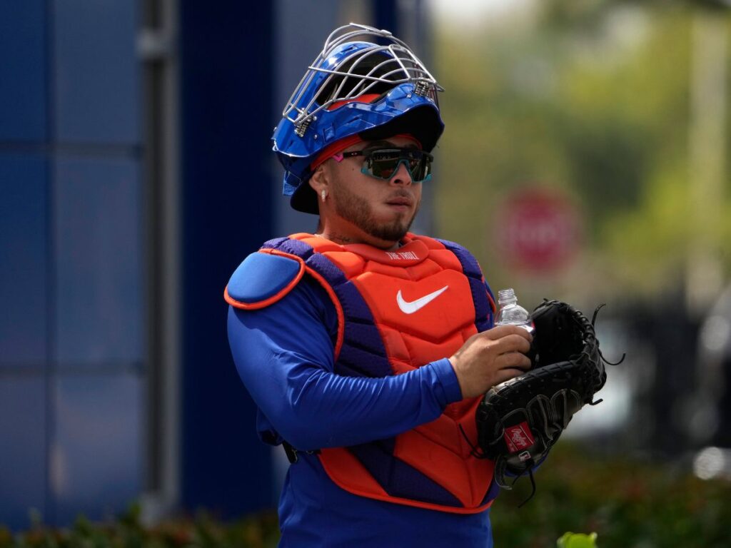 Francisco Álvarez retrasaría su regreso al diamante