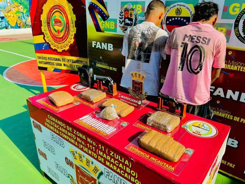 GNB capturó a dos distribuidores de drogas