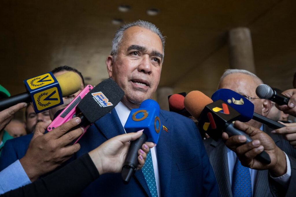 No den más vueltas y convoquen ya a la firma de un acuerdo que garantizará la paz