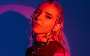 ¿Nueva era? Young Miko sorprende a sus seguidores con un radical cambio de look