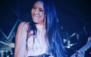 Paola Di Girolamo lanzó su segundo single en solitario “A donde tú estés”