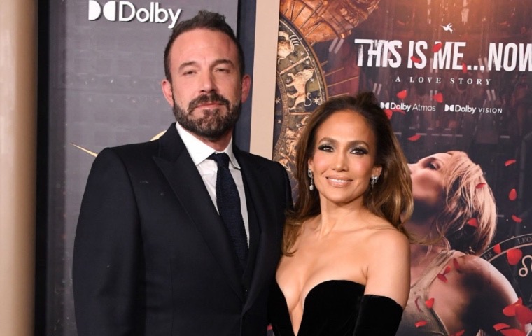 Ben Affleck explica por qué siempre luce tan serio en público con Jennifer Lopez