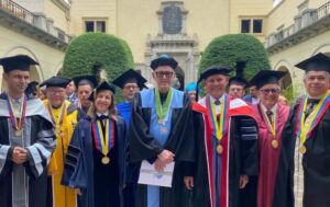Cantautor Yordano recibió Doctorado Honoris Causa en Arte de la ULA