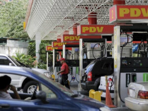 Implementarán un sistema de citas para reducir las colas en gasolineras