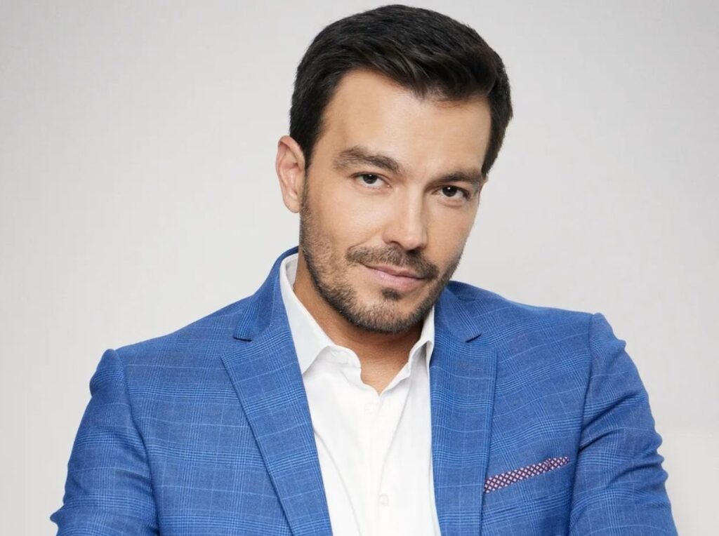 Luciano D'Alessandro revela fecha de estreno de 'Padres'