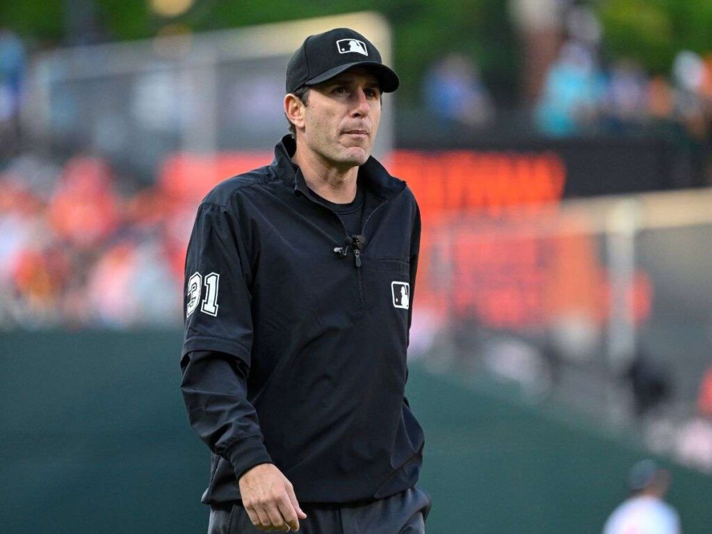 MLB sancionó a un árbitro por apuestas