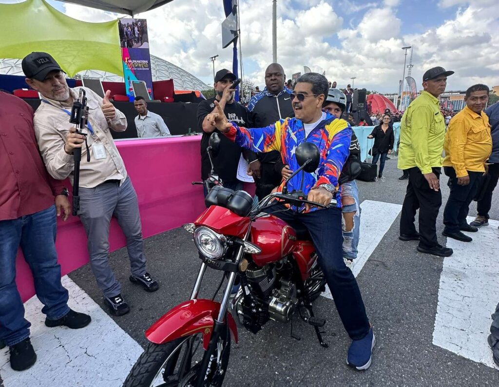 Maduro declaró la Motopirueta como deporte nacional