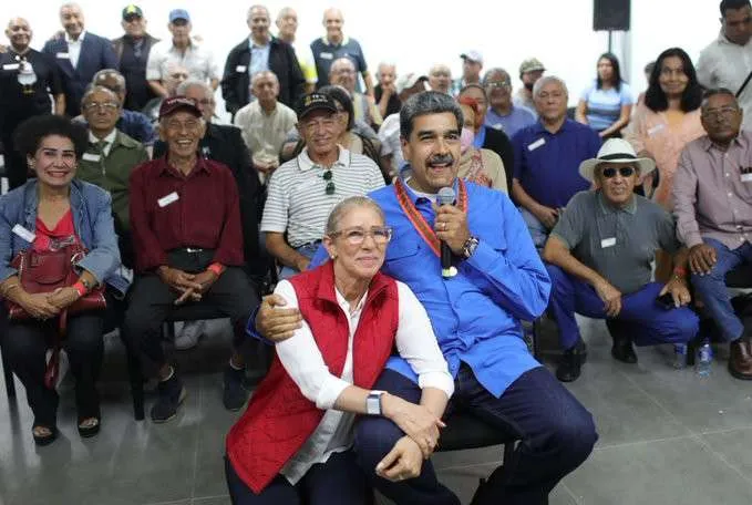 Maduro entregó la Fundación Nacional de la Gaita en el estado Zulia