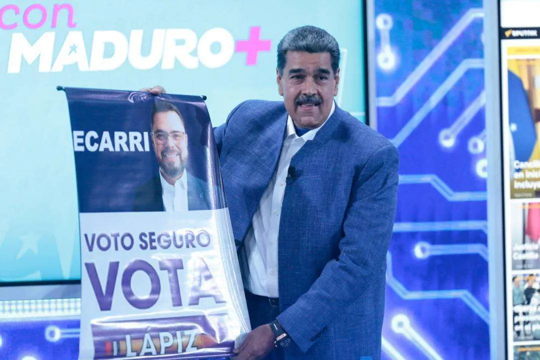 Maduro frente a afiches de candidatos: “pataruco sal pa´la calle”