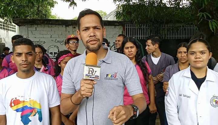 Movimientos estudiantiles de Cojedes respaldan a Maduro