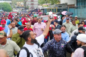 Nicolás Maduro asegura que la oposición privatizará sectores productivos si llega al poder