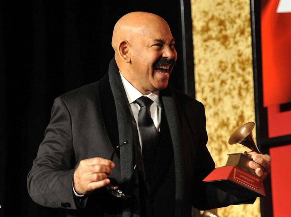 Oscar D'León fue distinguido con doctorado honoris causa