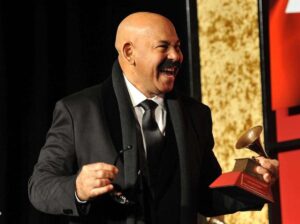 Oscar D'León fue distinguido con doctorado honoris causa