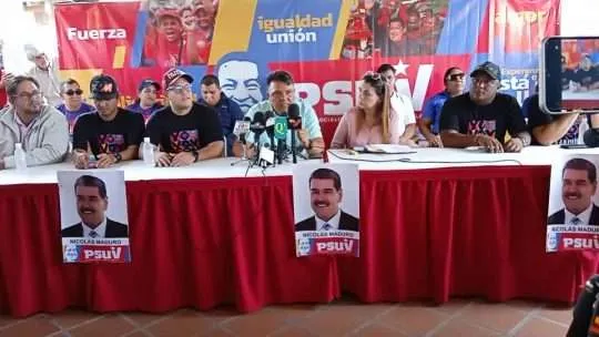 PSUV recibe entre sus filas a opositores que ahora apoyan a Maduro