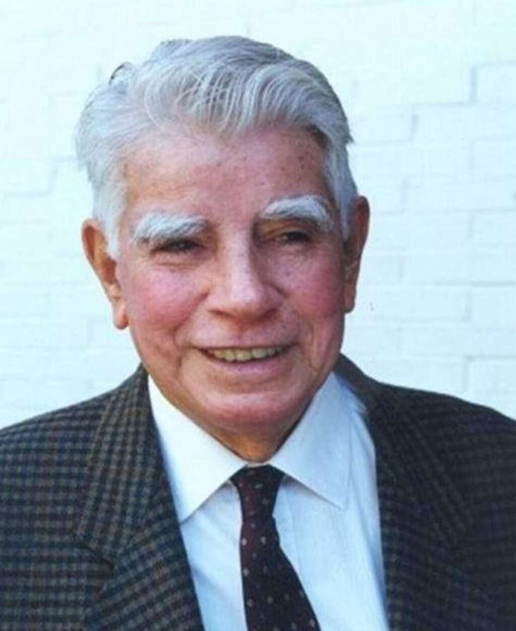 Pensar con cabeza propia - Últimas Noticias