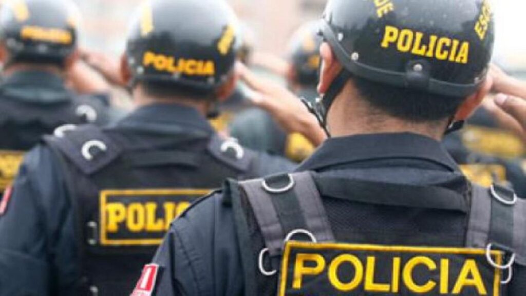 Calcinaron a dos migrantes venezolanos tras acusarlos de matar a unos adolescentes en Perú