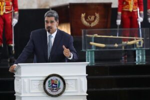 Presidente Maduro ordena editar libro sobre la vida de Cristóbal Mendoza