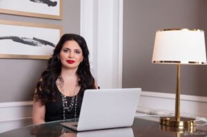 La jugosa recompensa que ofrece EEUU por la 'Cripto Reina' que estafó 4 mil 500 millones de dólares