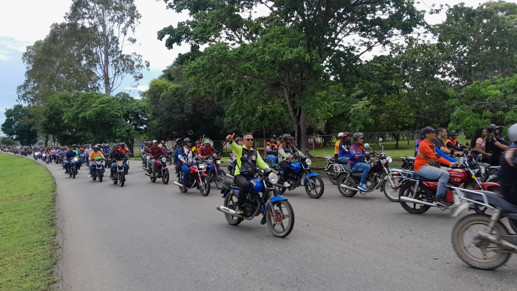 Transportistas en Cojedes respaldan candidatura de Nicolás Maduro