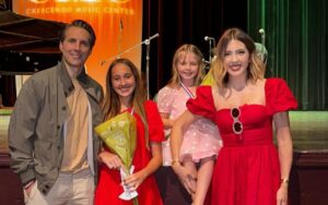 Sascha Fitness y su familia- Foto Cortesía