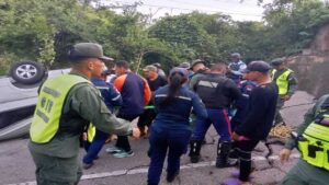 Identificadas las víctimas del puente colapsado en la carretera Falcón