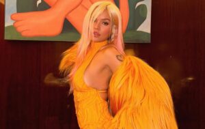 Karol G se une con famoso vallenatero para nuevo tema