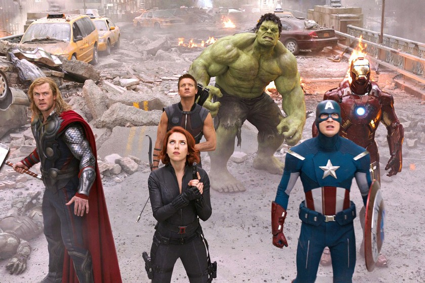 "Aún estaríamos rodándola". Robert Downey Jr. imagina cómo sería 'Los Vengadores' rodada por Christopher Nolan, y el director explica su problema con el CGI