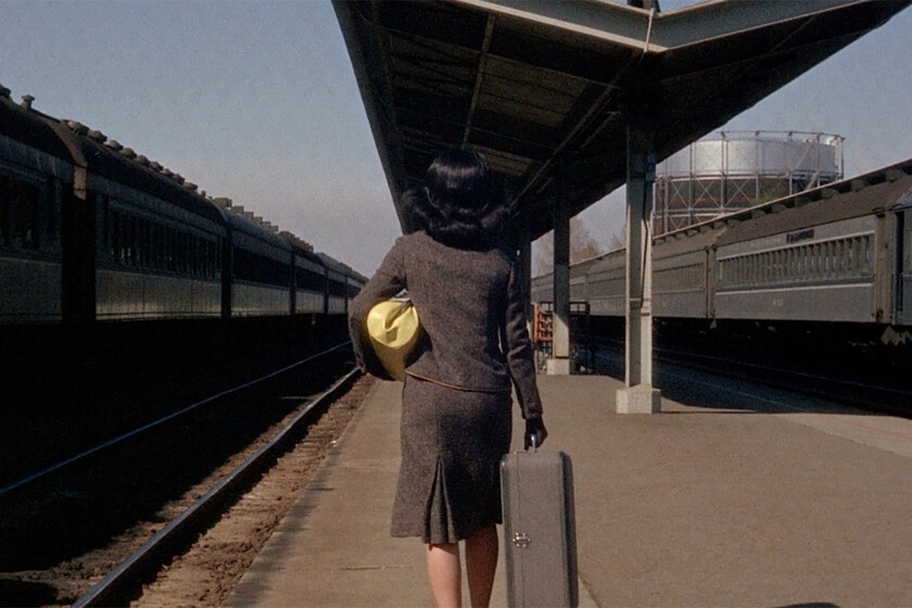 60 años de una de las películas más devastadoras de Alfred Hitchcock. Thriller psicológico de primera con una horrible historia detrás que puedes ver en streaming