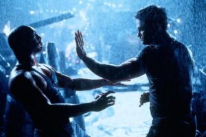 fue uno de los mayores fracasos del cine de ciencia ficción de los 90, pero se convirtió en película de culto