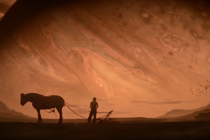 El universo de ciencia ficción más ambicioso de Netflix anuncia por sorpresa una nueva entrega. Se estrena este mes de julio y cuenta con la protagonista de 'Fallout' y un inolvidable actor de 'Perdidos'