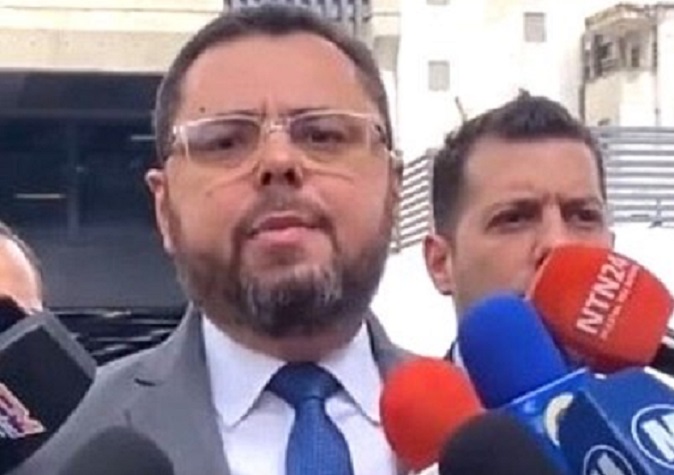 Edmundo González debe hacer como Joe Biden retirarse debido a su salud precaria