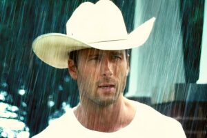La comentada escena de Glen Powell en 'Twisters' que el director estuvo a punto de eliminar del montaje final