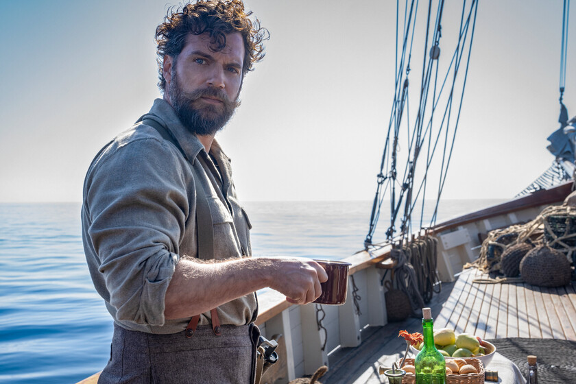 La última cafrada de Guy Ritchie aterriza por todo lo alto en Prime Video, un 'Malditos Bastardos' protagonizado por Henry Cavill que se disfruta sin pretensiones