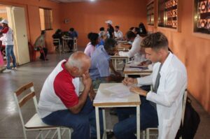 400 familias en Tucupita abordadas con jornada de salud