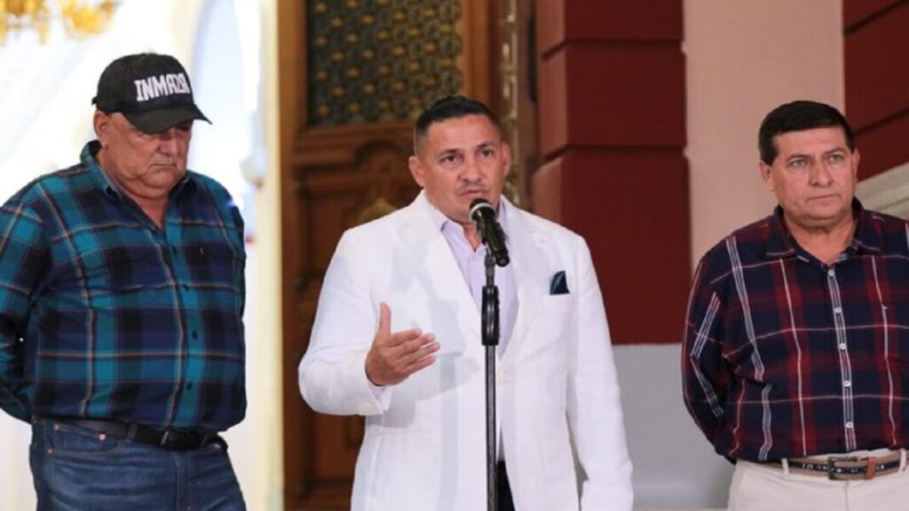 Primero Justicia confirma que el alcalde Adrián Azuaje se fue con Maduro: 'Es un desvergonzado'