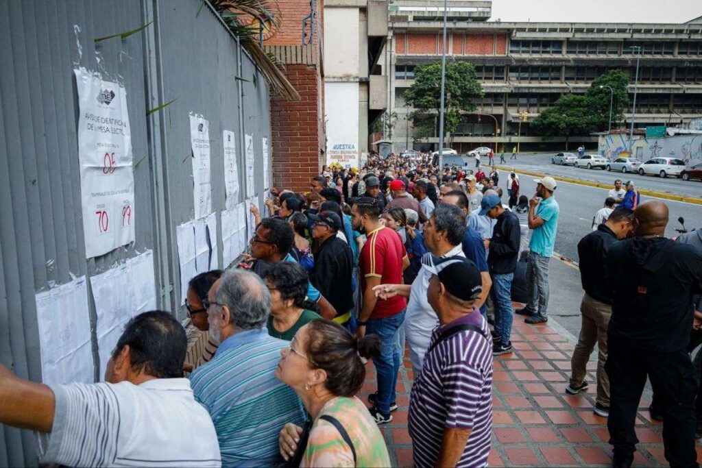 Agencias internacionales expectantes por el proceso electoral venezolano