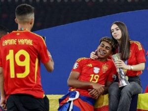 La joven novia de Lamine Yamal celebró la victoria de España