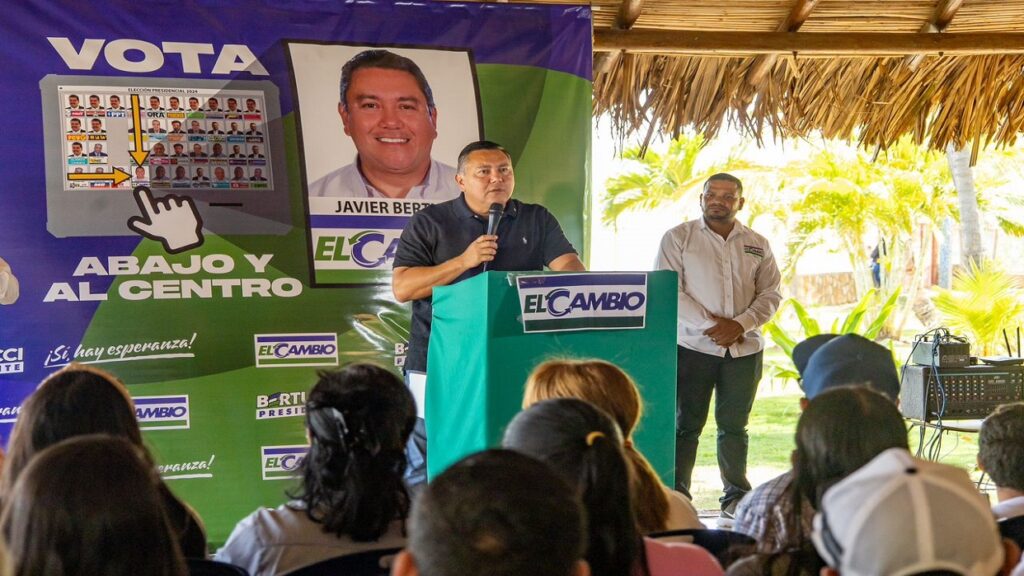 Bertucci propone proyecto país basado en valores familiares y pro-vida