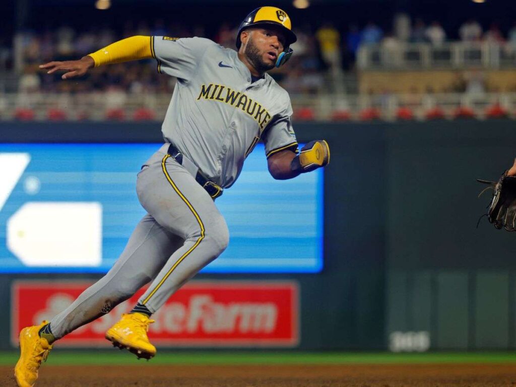 Chourio y Contreras brillaron en extrainnings