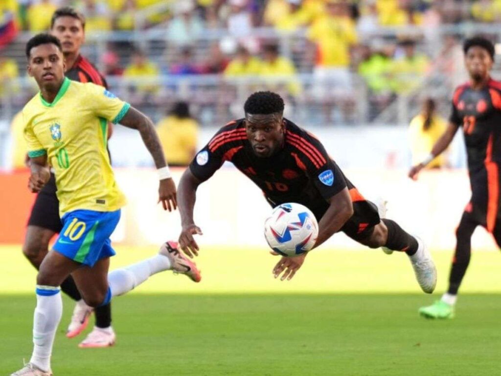 Colombia líder de grupo tras empatar con Brasil