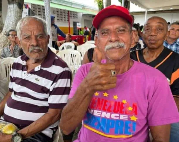 Con amor atendieron a 600 abuelos en Maracaibo