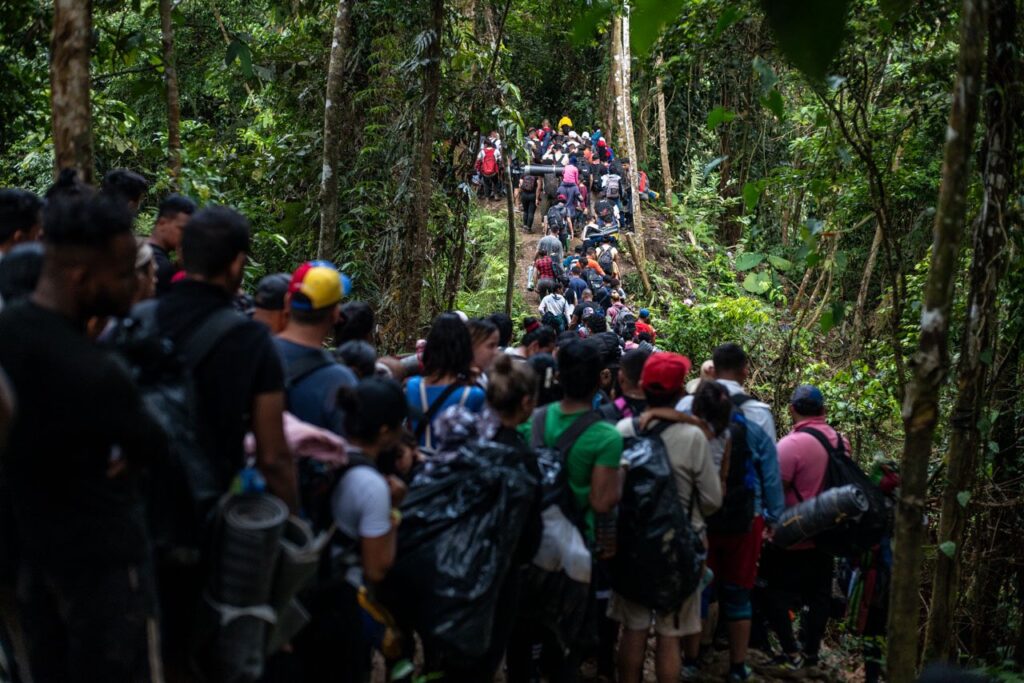 Hallaron diez cuerpos de migrantes que fallecieron ahogados en la selva del Darién
