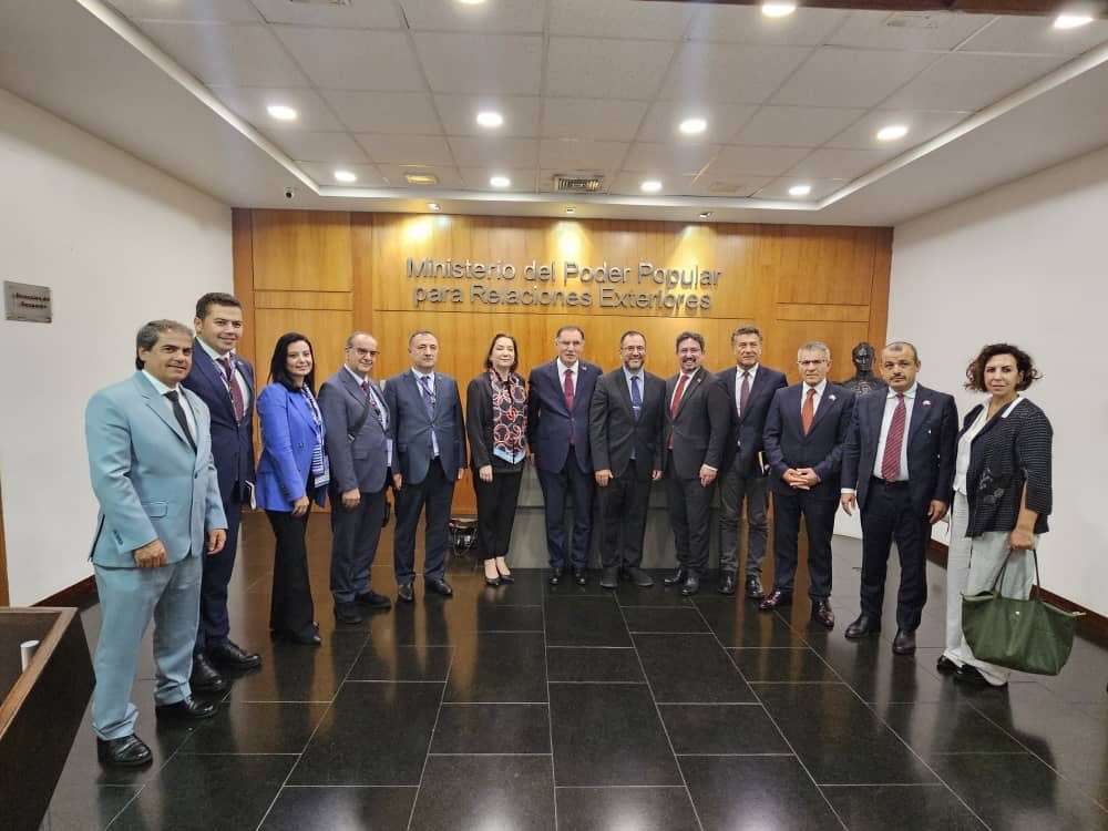 Delegación de Türkiye se suma a veedores internacionales del 28J