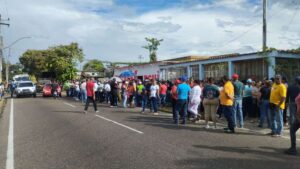 Deltanos se movilizan para rechazar la violencia y apoyar a Maduro