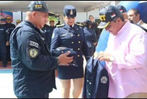 Dotan de uniformes e insumos al Cuerpo de Policía de Trujillo