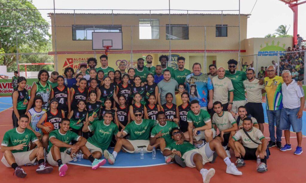 Entregan cancha renovada a la comunidad de Aricagua en Nueva Esparta