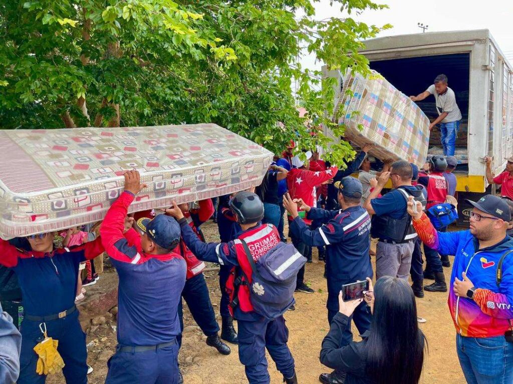 Familias afectadas tras desbordamiento del río Amana reciben atención