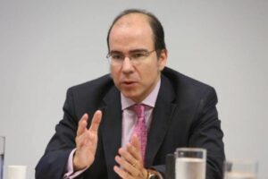 El análisis de un experto sobre las encuestas de cara al 28 de julio